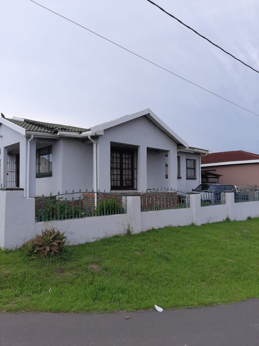 5 Bedroom Property for Sale in Mdantsane Nu 17 Eastern Cape